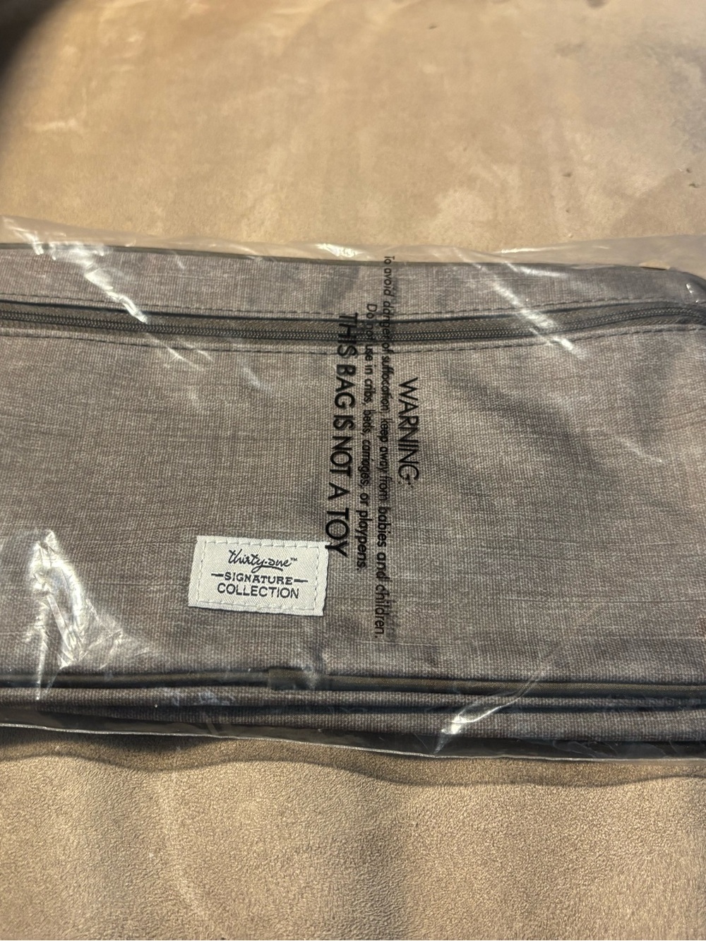 NWT Thirty-One Gifts Signature Collection 24/7 Case Retired Mocha Crosshatch - Picture 3 of 3